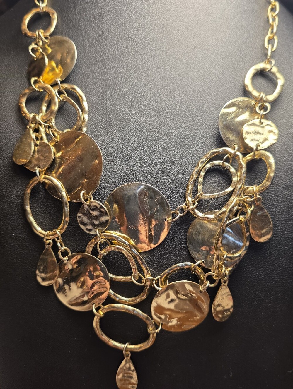 Gold Tone Circle Necklace. Layered. Modern. Light Weight.